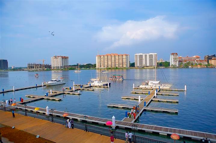 8 Nights 9 Days Kerala Tour Packages