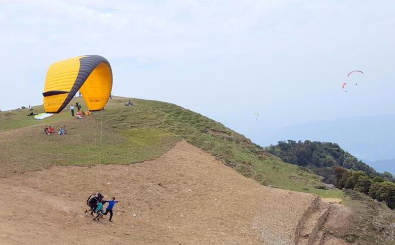 1Day : Paragliding At Bir Billing ( Hp) Tour