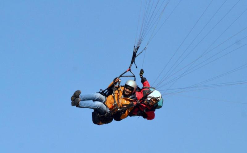 1Day : Paragliding At Bir Billing ( Hp) Tour