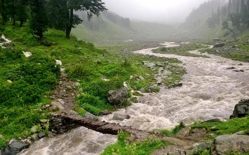 Hamta Pass Trek Tour
