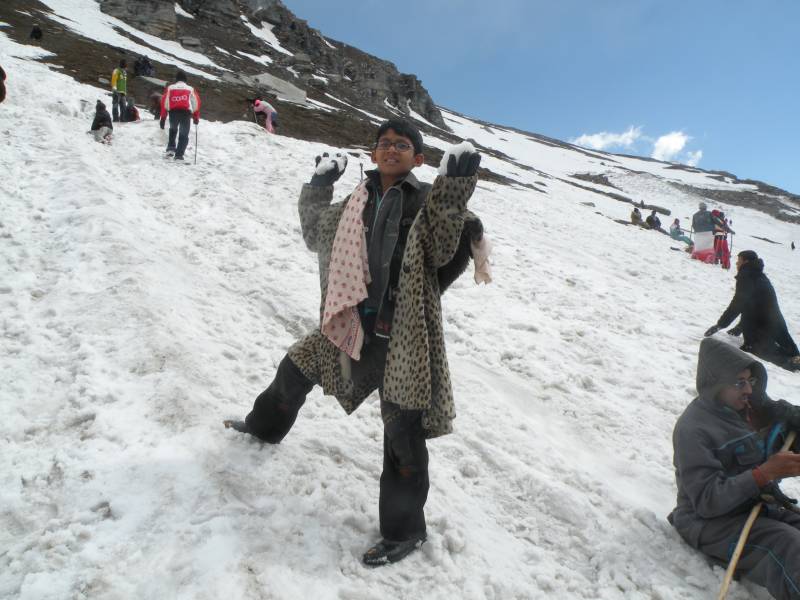 10 Nights 11 Days Manali Family Camping