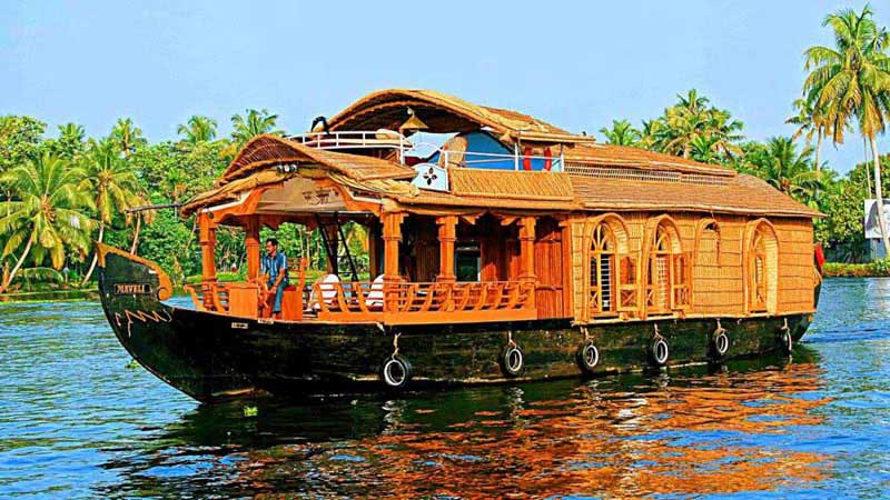 Munnar - Alleppey  Backwater Cruise Tour