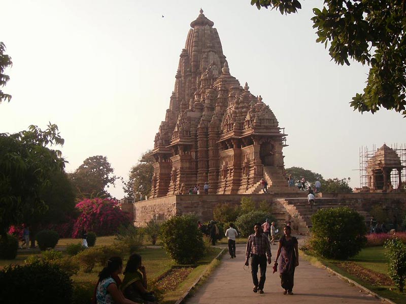Khajuraho Orcha Datia At The Sources And The Regeneration Of The Hindu Spirituality Tour