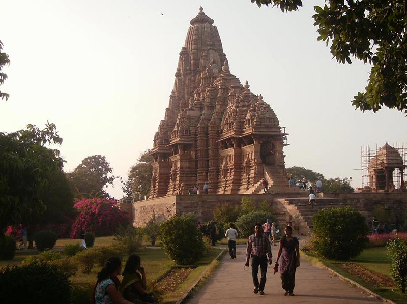Khajuraho At The Hearth Of The Beauty Of The Hindu Spirituality Tour