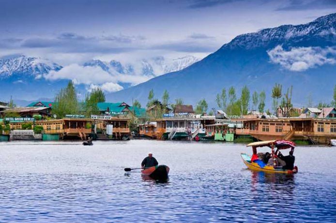 Kashmir Houseboat Holidays Package