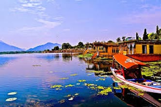 Kashmir Houseboat With Pahalgam Tour