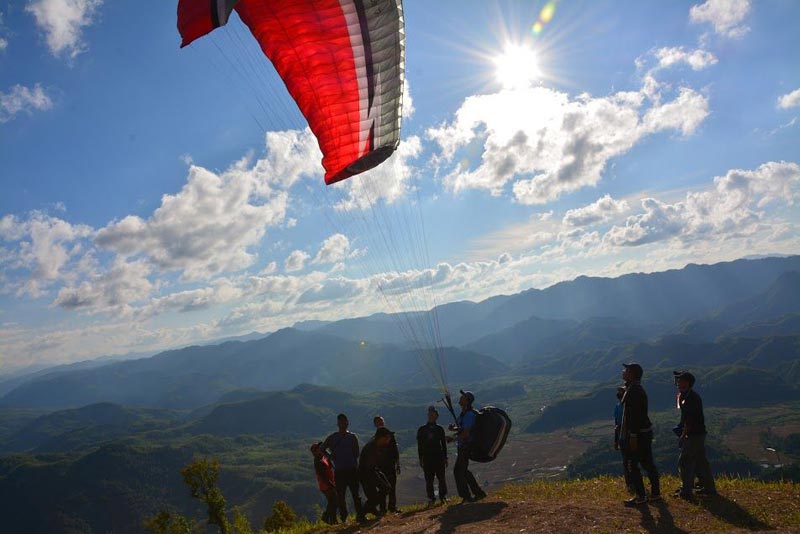 Paragliding Tour