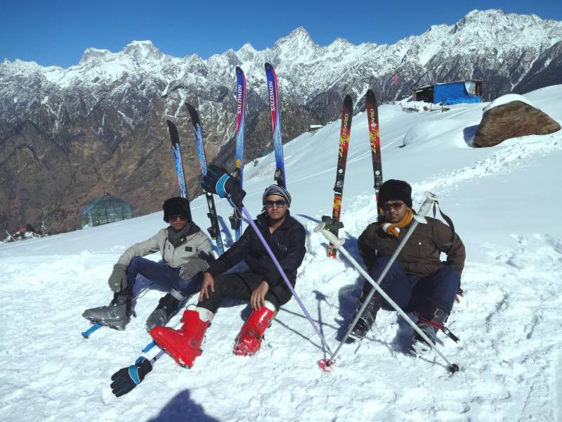 Auli Skiing Tour