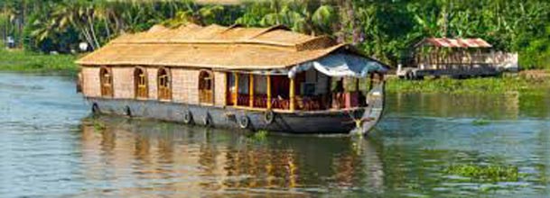 Kerala Houseboat Tour With Hill Station
