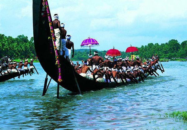 Honeymoon In Kerala Tour