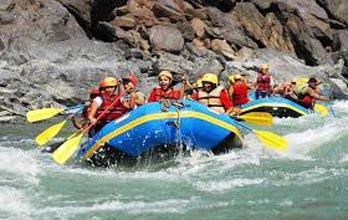 Adventure -Rafting On Ganga River Tour