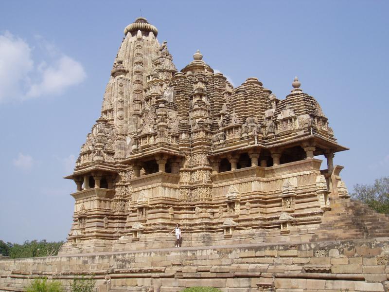 All Rajasthan Deluxe Tour - Orchha - Khajuraho - National Park Safari - Varanasi - Lucknow - Agra