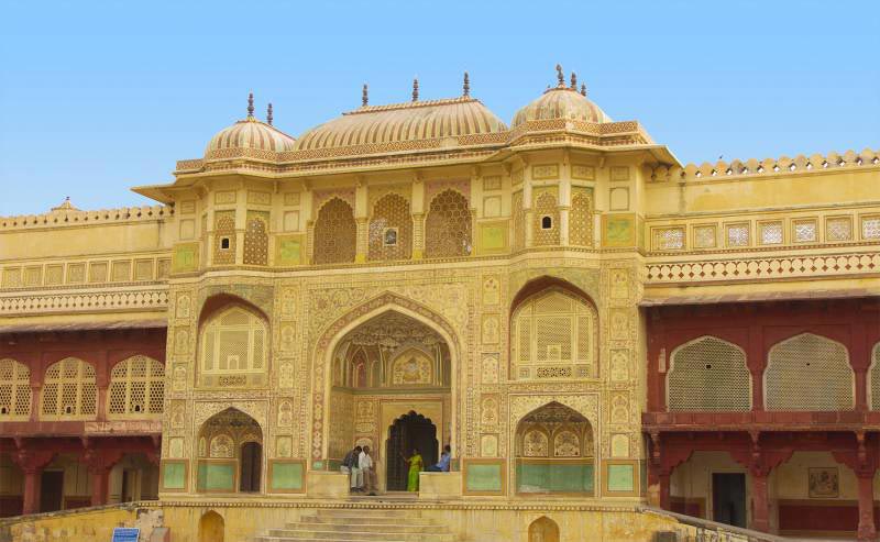 Rajasthan Tour - Orchha - Khajuraho - National Park Safari - Varanasi - Lucknow - Agra