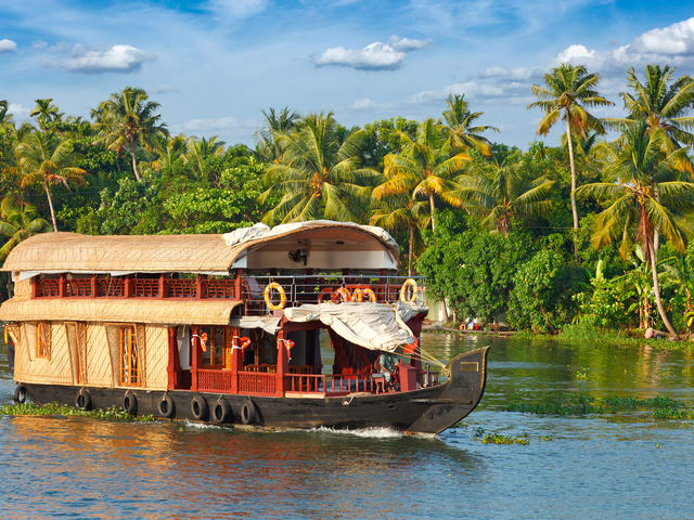 Pleasing Kerala Backwater Tour