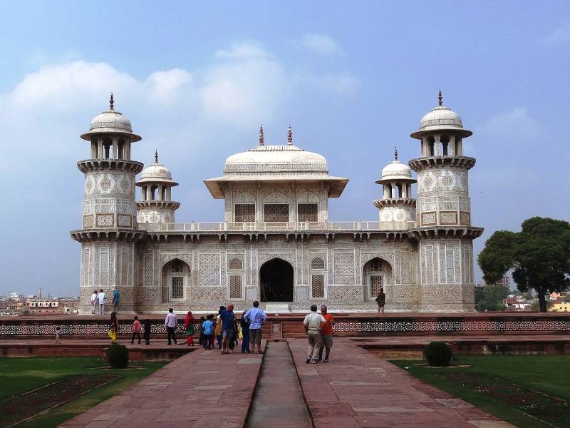 Phenomenal Taj Mahal Fullmoon Tour