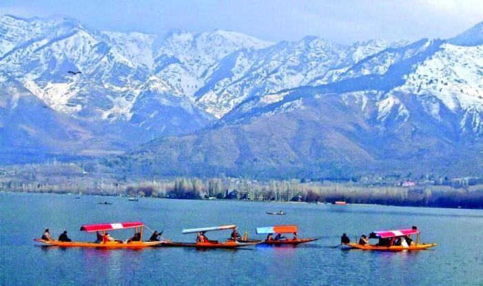 Jammu Kashmir & Vaishnodevi Tour