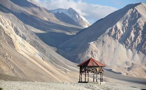 Escape To Ladakh Tour