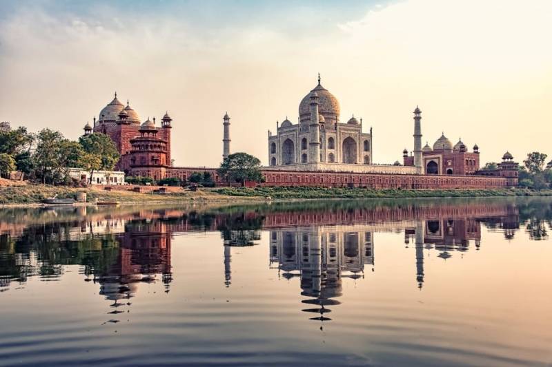 Golden Triangle - Delhi - Jaipur - Agra - Delhi. 4N-5Days