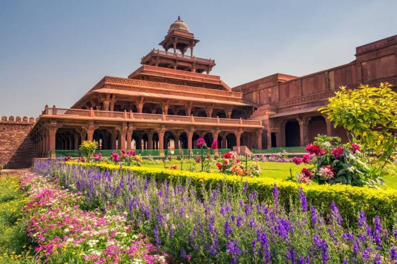 Agra Day Trip with Fatehpur Sikri from Delhi