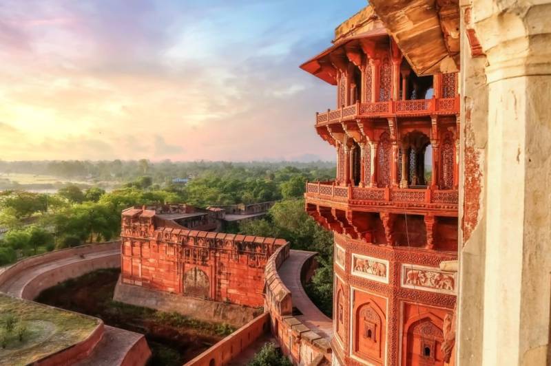 Agra Day Trip with Fatehpur Sikri from Delhi