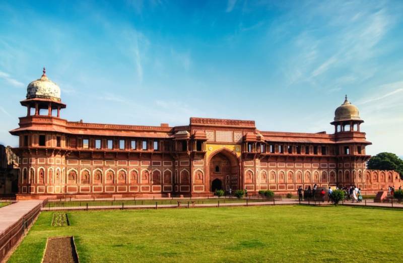 Agra Overnight Tour With Taj Mahal & Agra Fort from Delhi by Private Cab