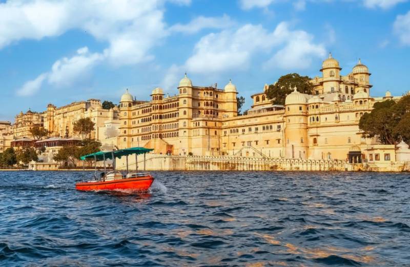 9Night 10Days Delhi, Jaisalmer, Jodhpur, Udaipur, Jaipur and Agra Tour Package