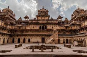 Orchha Khajuraho Tour