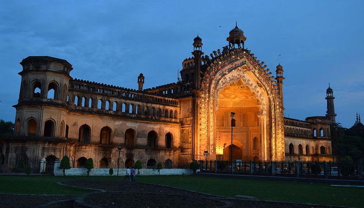 Lucknow & Nainisar Tour