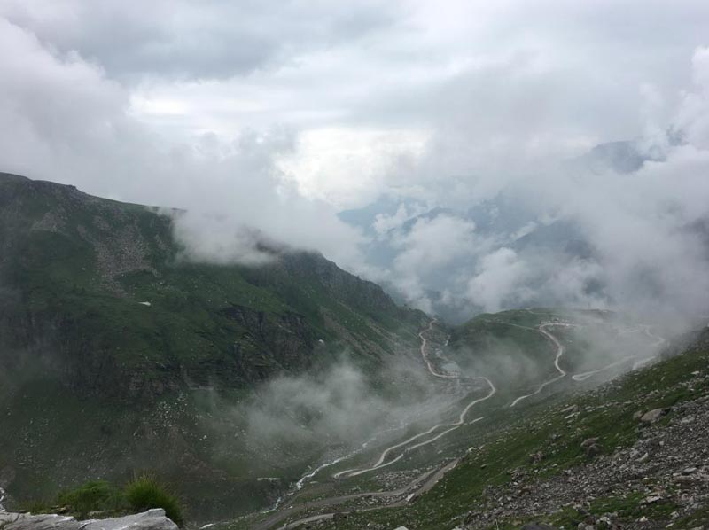 Manali Students Group Tour - April 2018