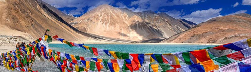 Charming Ladakh With Exotic Kashmir Tour