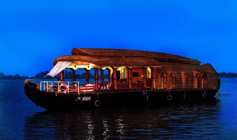 Kerala Honeymoon Package