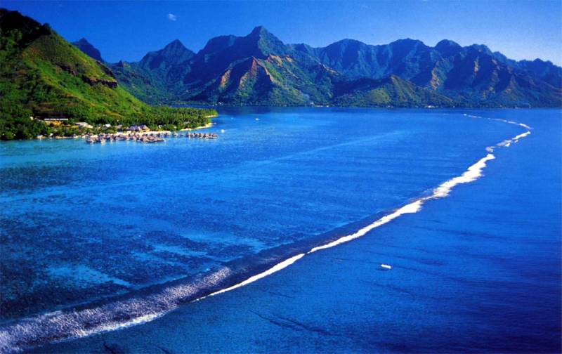 Tahiti & Bora Bora, the White Sand Island (5n/6d), Budget Package (tahiti 2n/moorea 3n)
