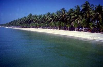 Tahiti & Bora Bora, the White Sand Island (5n/6d), Budget Package (tahiti 2n/moorea 3n)