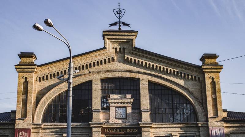 Vibrant Vilnius Weekend Break with Food Market Visit