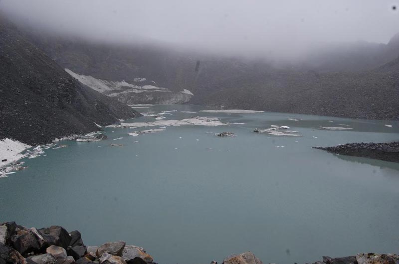 Dewar Kanda Glacier And Lake Trek Tour