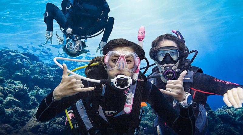 From Dubai: TRY Scuba Diving, Snorkeling with Boat Ride Tour