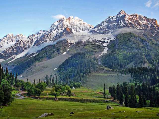 Kashmir Tour 4 Nights / 5 Days