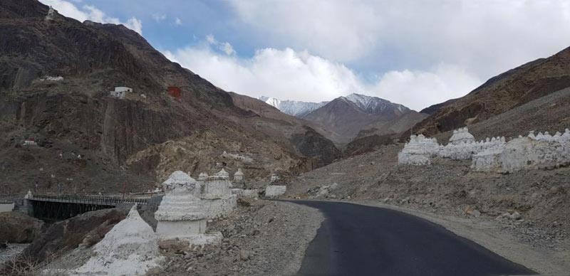 Manali To Leh Ladakh Road Trip Package