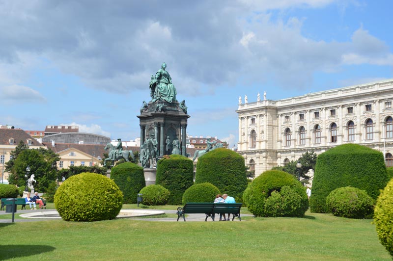 Paris - Swiss - Austria - Italy Tour