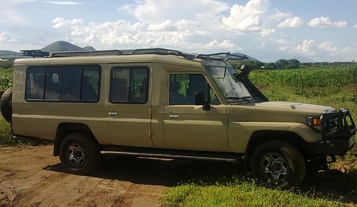 4 Days Gorilla Tracking And Culture Experience Tour