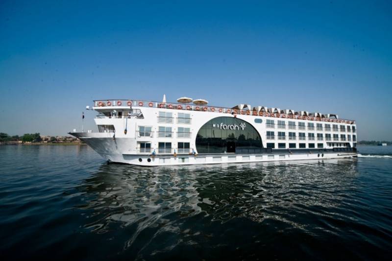 Movenpick Prince Abbas Lake Nasser Cruise from Abu Simbel Tour Image