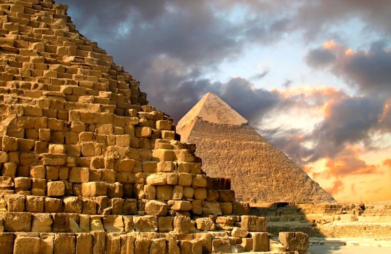Petra To The Pyramids & A Nile Yacht Cruise Tour