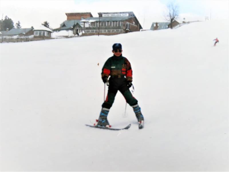 Low Budget Package for Skiing Lovers