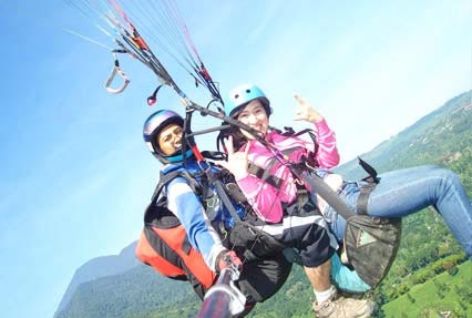 Himachal Of Bir Billing Paragliding Tour