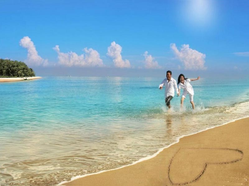 Radhanagar Beach tour for Honeymoon