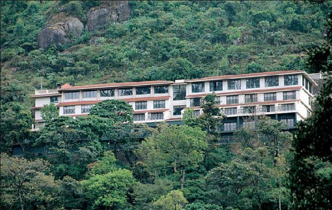 5 N / 6 D Kerala Tour Package