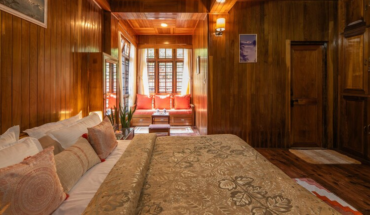 Explore Pelling Tour