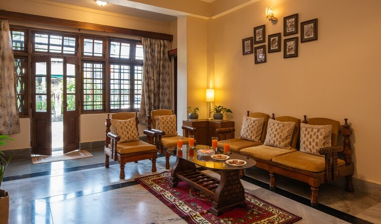 Explore Pelling Tour