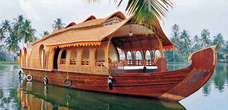 Couples only Munnar Kumarakom Cochin 3 Cities.