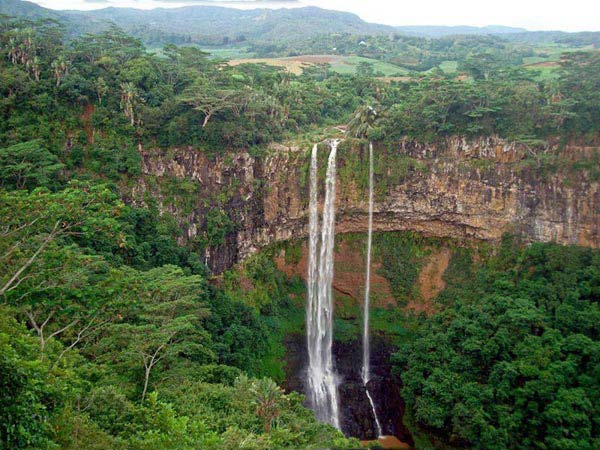 Discover the Incredible Mauritius: A Full Picturesque Tour